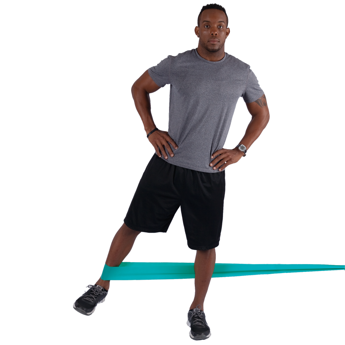 Uomo che esegue un esercizio con il Spirit Fitnessband 13,5 kg, fascia elastica verde latexfrei, dimensioni 183x10 cm, ideale per allenamento muscolare e fisioterapia.