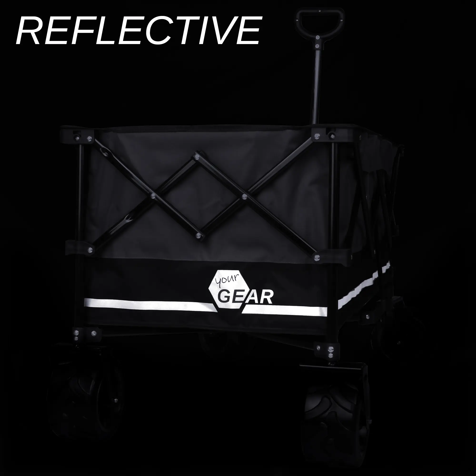 yourGEAR faltbarer Bollerwagen XXL mit reflektierendem Streifen, robustem schwarzen Stoff, breiten 10 cm Reifen und Griff, ideal für Camping und Strand, Markenlogo sichtbar auf der Seite.