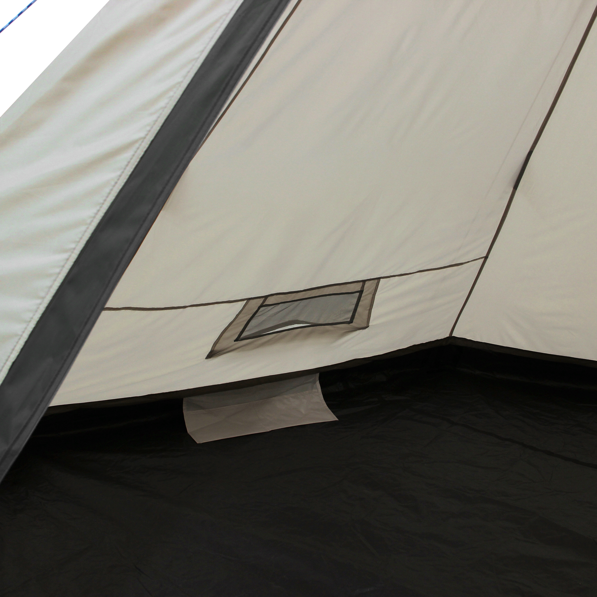 Interior view of your GEAR Lido 370 tipi tent for 4 people, showing sewn-in bathtub floor, mesh insect screen window, and waterproof fabric; ideal for family camping with standing height and 5000 mm water column.