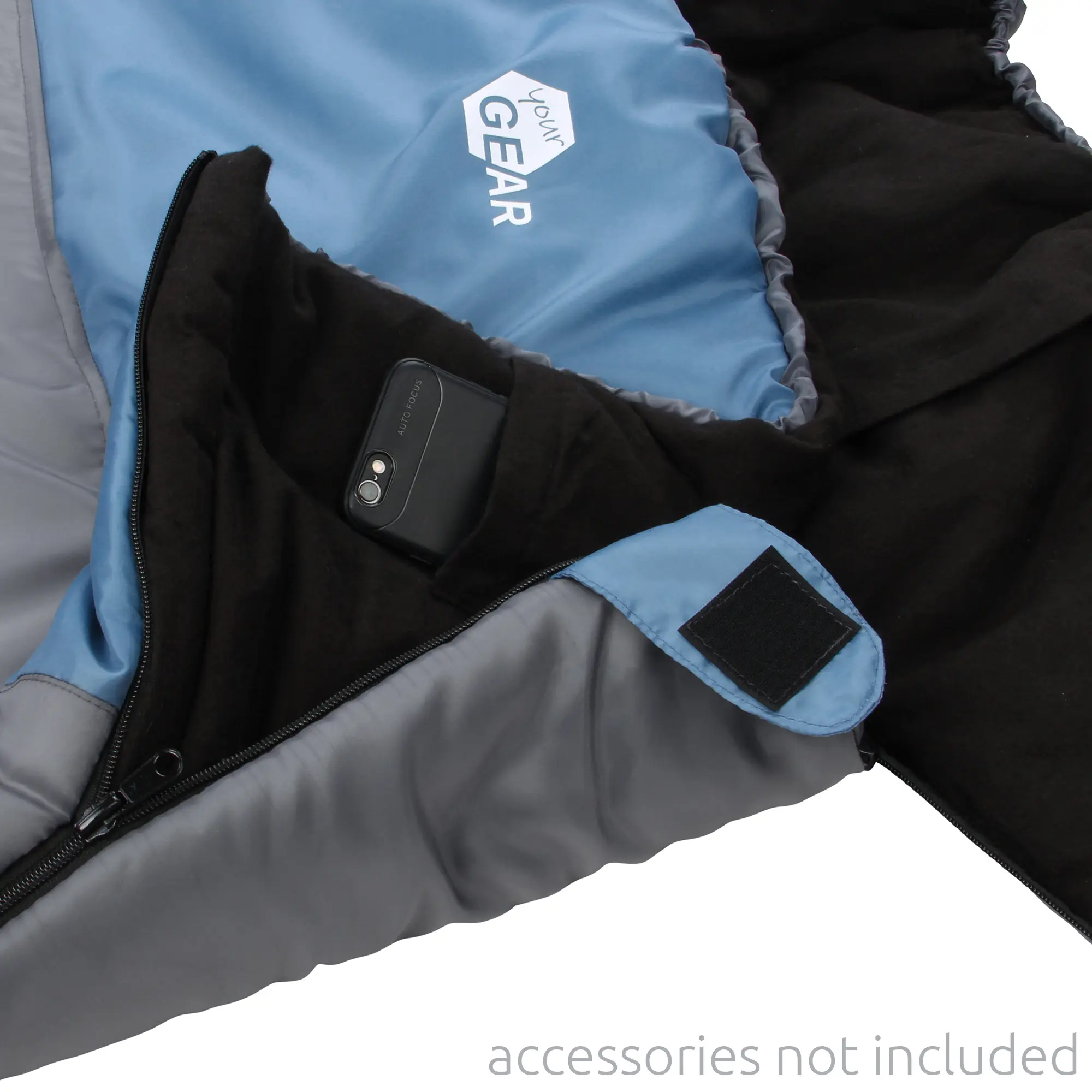 yourGEAR 2 Mann Schlafsack Sumatra Duo in Blau und Grau, Detailansicht der Innentasche mit Handy, weiches Baumwollfutter, abtrennbare Kapuze, Reißverschluss und Klettverschluss sichtbar.