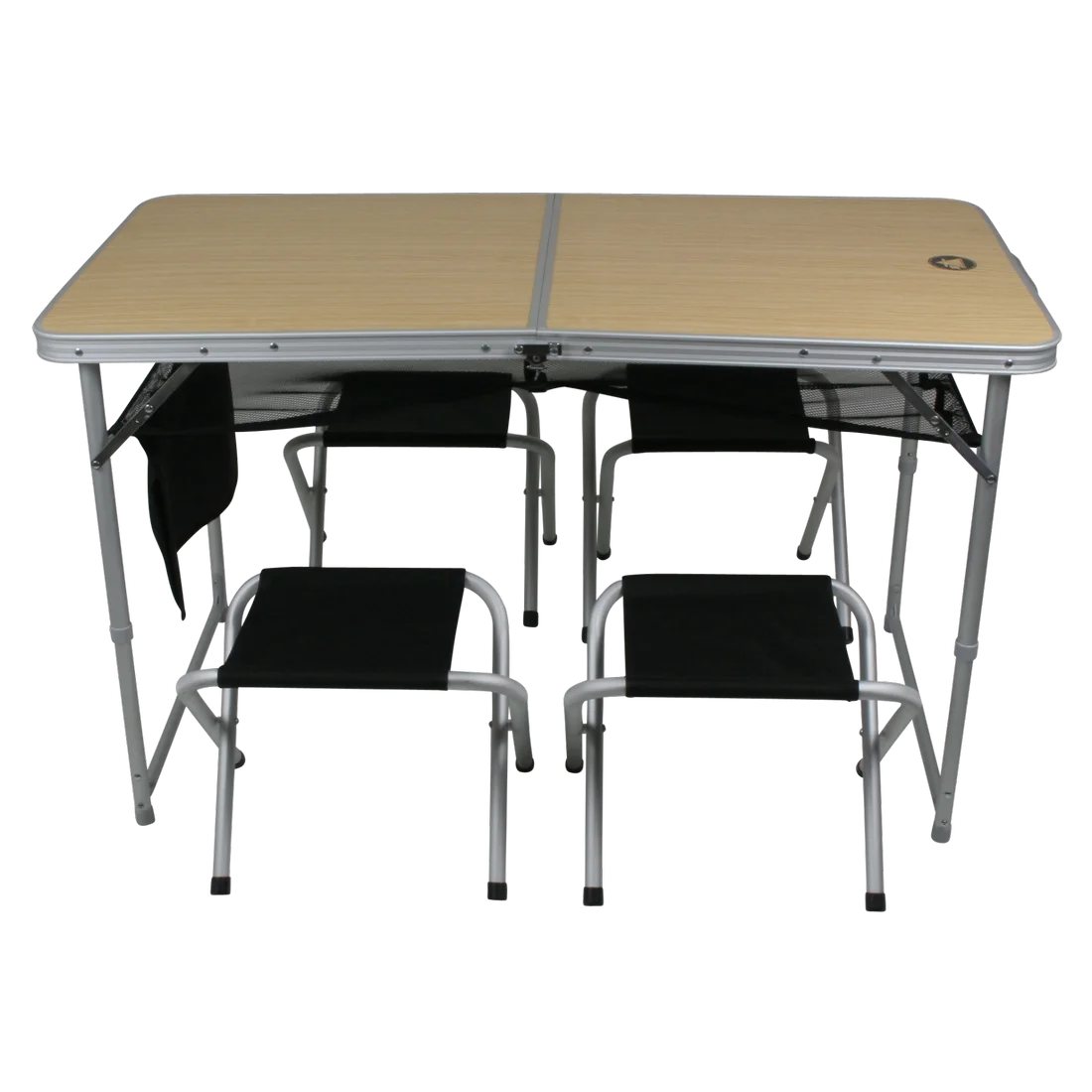 Table de camping pliable 10T pour 4 personnes, plateau effet bois, structure en aluminium, livré avec 4 tabourets noirs assortis, idéal pour pique-nique ou vacances en plein air, compact et portable.