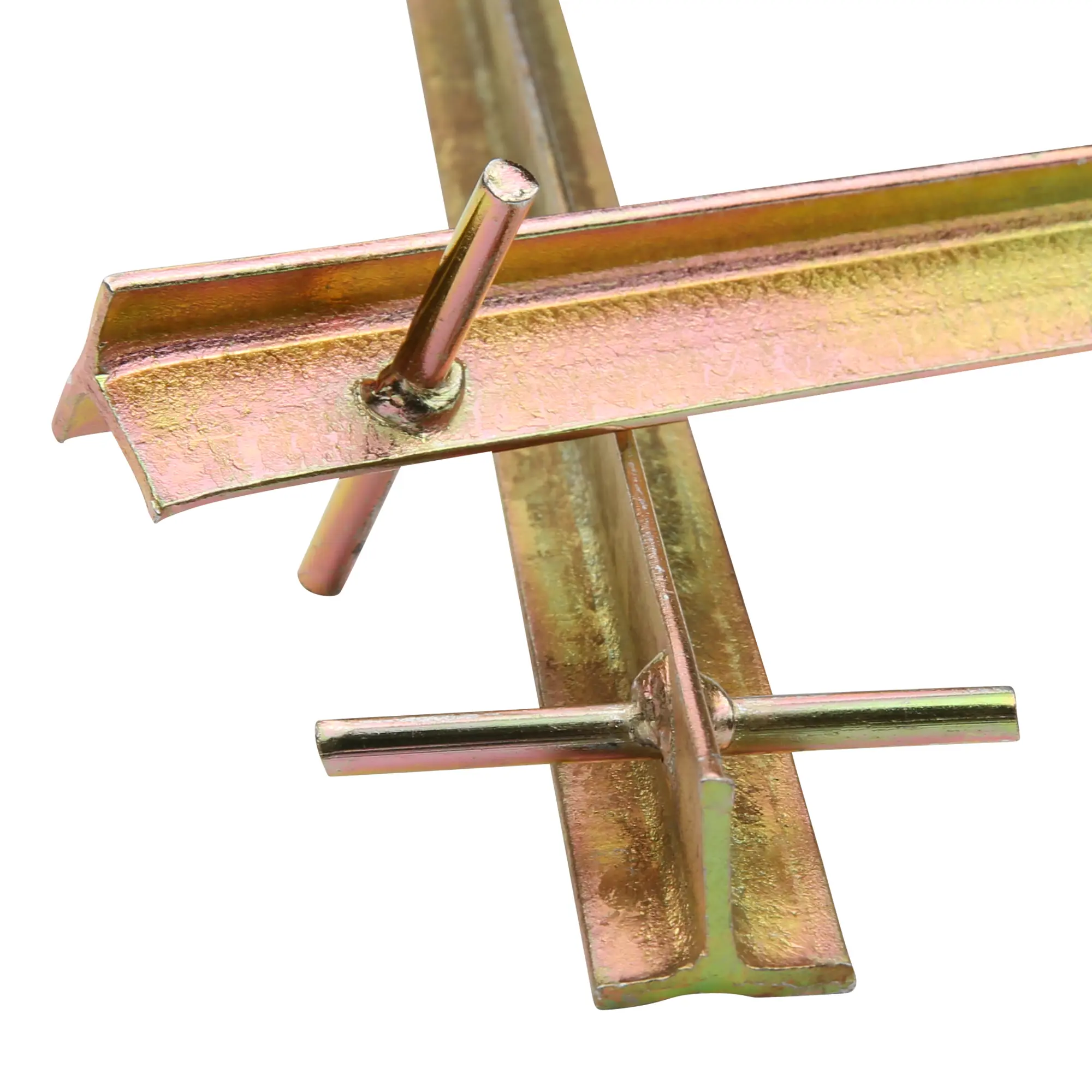 Set de 8 piquetas your GEAR TX 400 en forma de T, hechas de acero robusto, color dorado metálico, ideales para fijar tiendas de campaña grandes y resistentes al viento, dimensiones 400 x 65/25 x 20 mm.