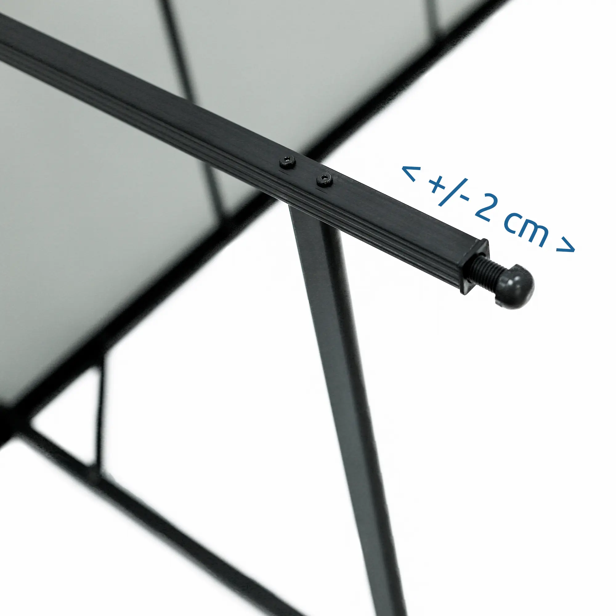 Dettaglio del your GEAR Campingtisch Tivoli XL: gambe del tavolo in alluminio regolabili in altezza di +/- 2 cm, struttura pieghevole robusta, ideale per campeggio e uso esterno.