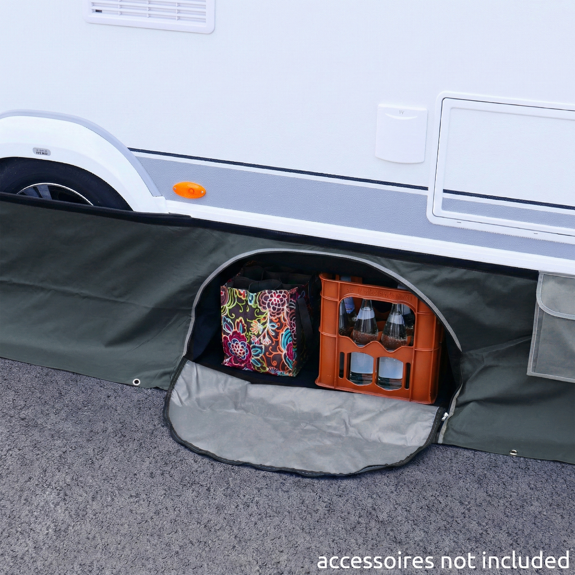 yourGEAR Draftskirt Bodenschürze 650x60 cm für Wohnwagen, montiert unterhalb eines Caravans, mit sichtbaren Staufächern und Organizertaschen, gefertigt aus robustem, UV-beständigem Polyester.