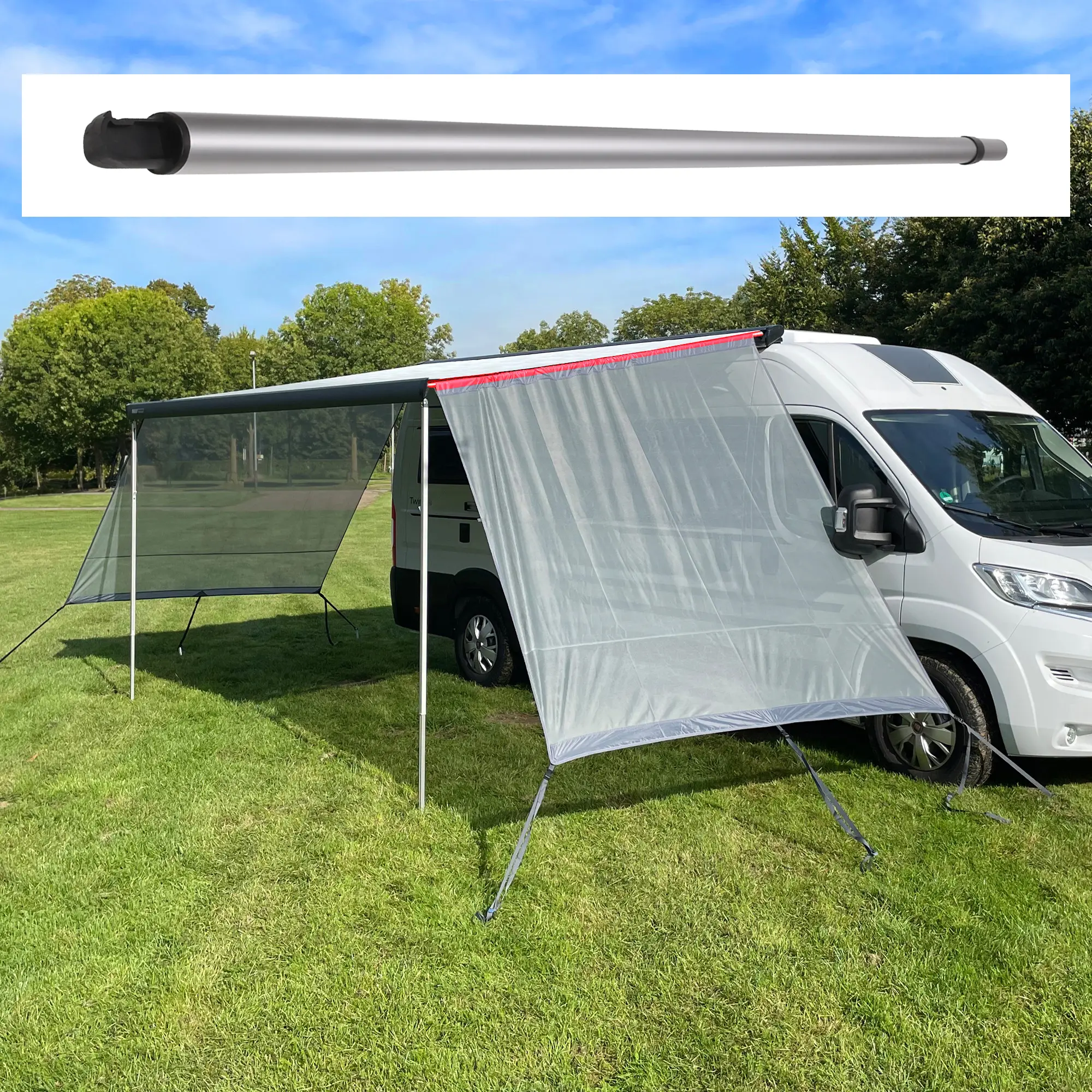 Barre de tension your GEAR Rafter Pole TO 1200 pour auvent Thule Omnistor 1200, aluminium, télescopique, visible en usage sur camping-car avec parois latérales montées sur pelouse.