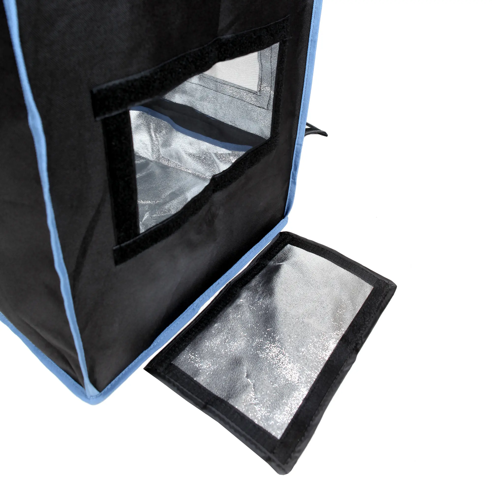 Growzelt yourGEAR Plantsville 40x40x120 cm, schwarzes Indoor Zuchtzelt mit silberner Innenbeschichtung, blauem Rand und geöffnetem Sichtfenster für optimale Pflanzenzucht und Lichtreflexion.