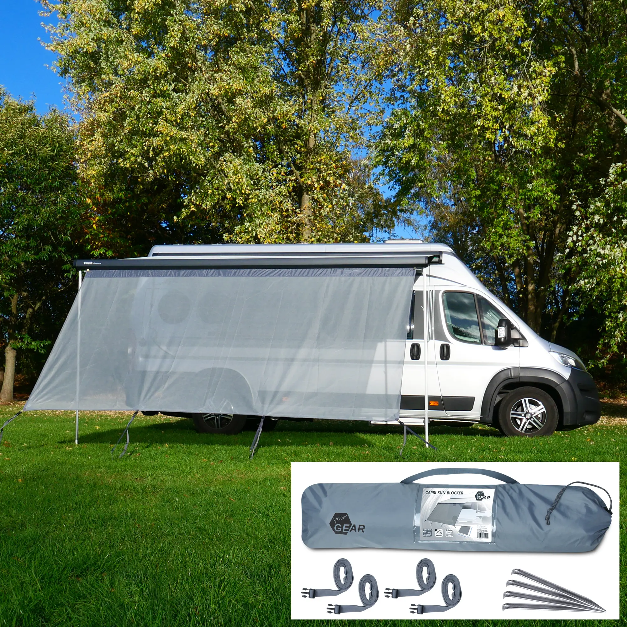 Vorderwand your GEAR Capri Sun Blocker 2,8 x 2 m als Sonnenschutz für Markise am Wohnmobil, lichtdurchlässiges Spezialgewebe, inklusive Befestigungsmaterial und Transporttasche auf einer Wiese.