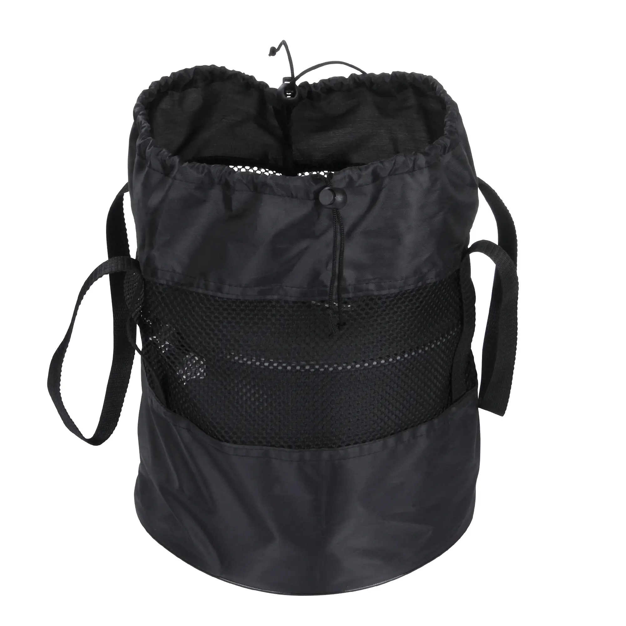 Set di pentole e padelle da campeggio 10T Ranger VI+ per 6-10 persone, 8 pezzi, confezionato in una sacca a rete nera con chiusura a coulisse e manici per un facile trasporto.