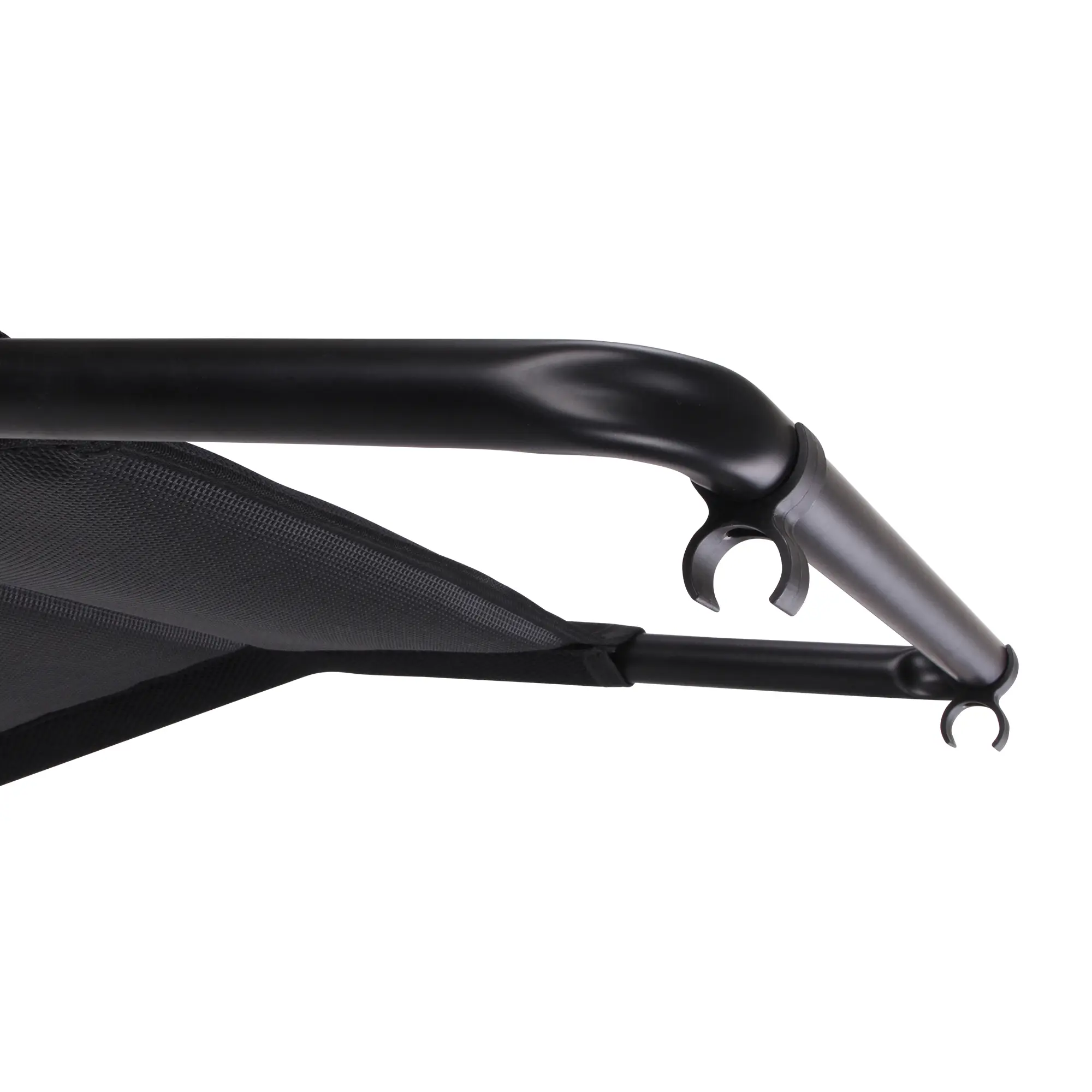 Poggiapiedi yourGEAR Sovana 3D per sedia da campeggio, con robusto telaio in alluminio nero, rivestimento in tessuto mesh 3D traspirante e ganci per facile fissaggio alla sedia.