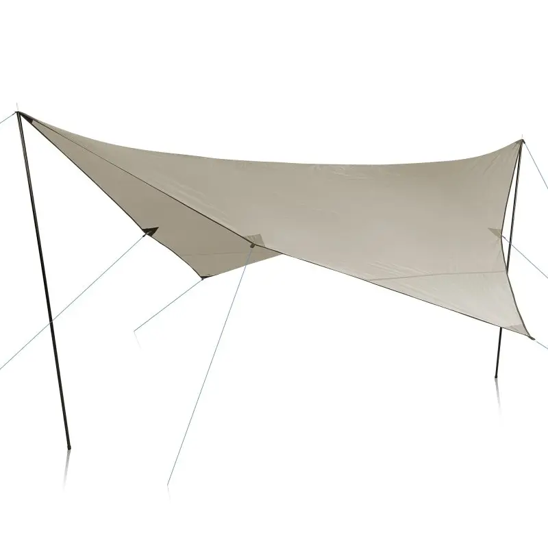 Sonnensegel yourGEAR Atrani 3x3 m in Beige-Grau, quadratisch, mit zwei schwarzen Aufstellstangen und blauen Abspannseilen, wasserdicht, ideal als Sonnen- und Regenschutz für Garten, Camping oder Festival.