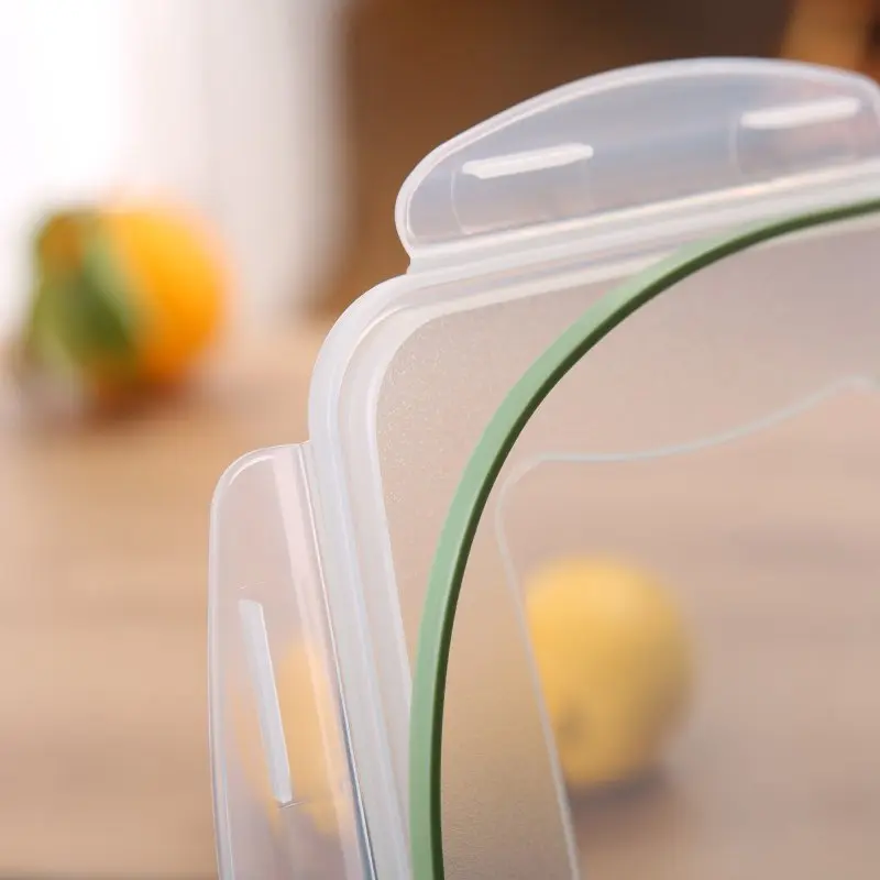 Contenitore your GEAR Pila da 700 ml con coperchio ermetico, bordo verde, plastica trasparente, resistente a temperature da -20°C a 110°C, ideale per alimenti, lavabile in lavastoviglie.