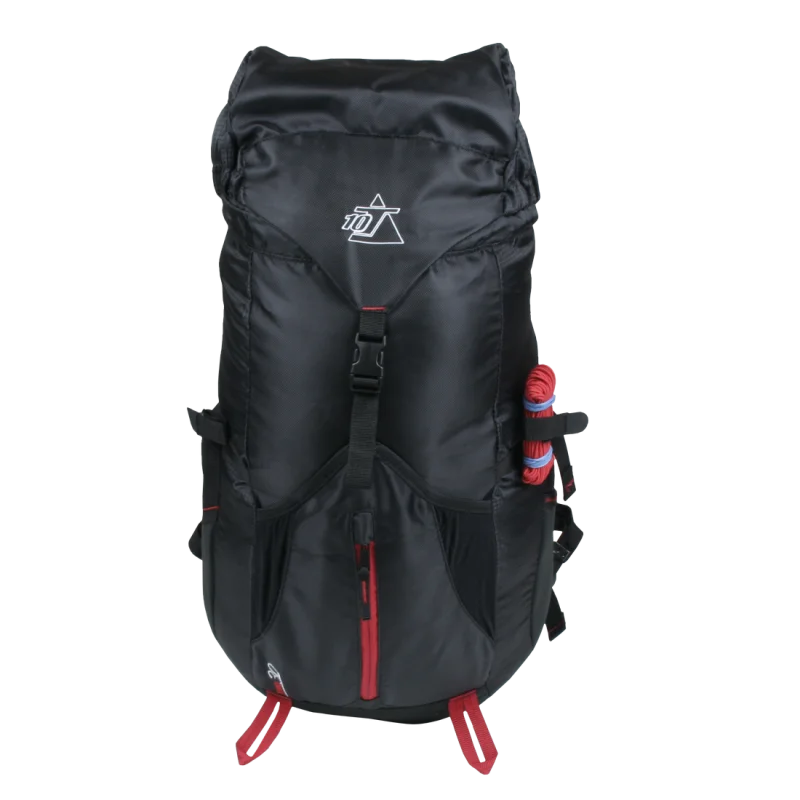 Mochila 10T Towa de 30L negra para senderismo, con correas ajustables, bolsillos laterales, sistema de hidratación y cubierta impermeable; diseño ergonómico y logo 10T en la parte superior. Ideal para excursiones.