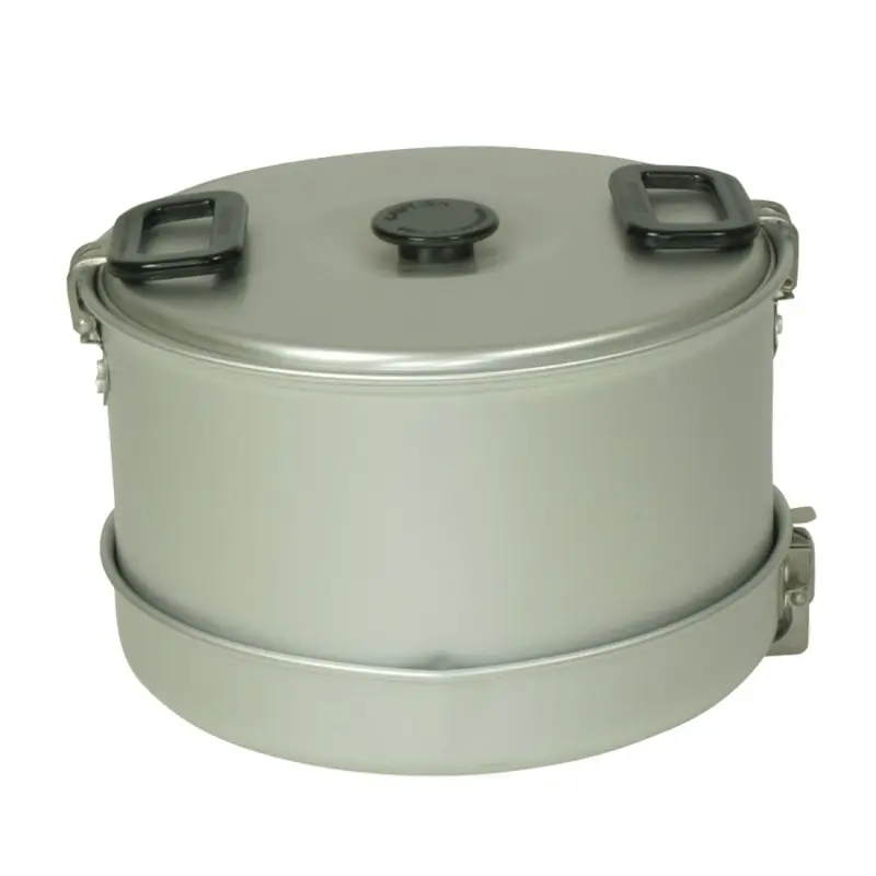 Camping Kochset 10T Woodman V aus Aluminium, rund, silberfarben, mit Deckel und zwei praktischen Klappgriffen, kompakt ineinander stapelbar, ideal für 4–5 Personen beim Outdoor-Kochen.
