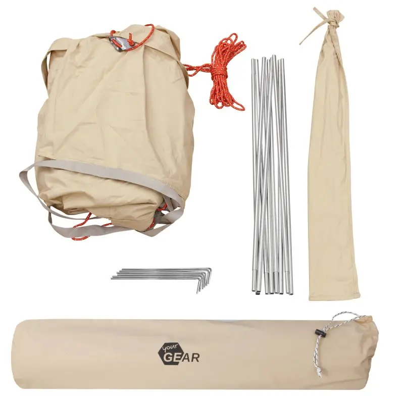 Set completo del your GEAR Zelt Desert 8 Pro: telo beige in cotone, pali metallici smontati, picchetti, corde arancioni e borsa da trasporto con logo, ideale come tenda familiare da campeggio tipo tipì.