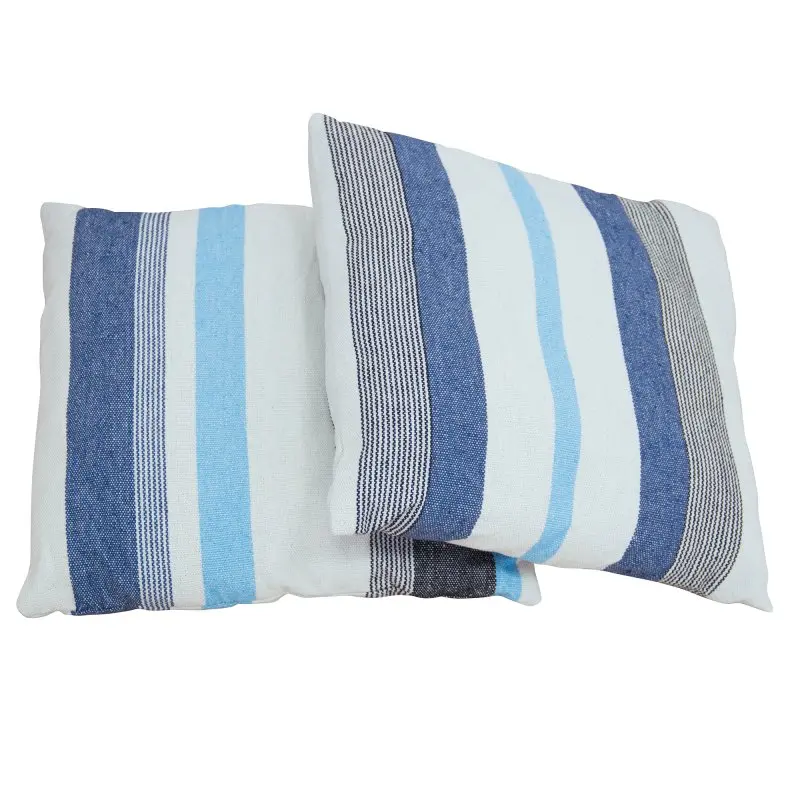 Deux coussins carrés pour fauteuil suspendu yourGEAR Lombok Aqua, avec housse à rayures bleues, blanches et noires, tissu épais pour un confort optimal dans un hamac ou un fauteuil suspendu.