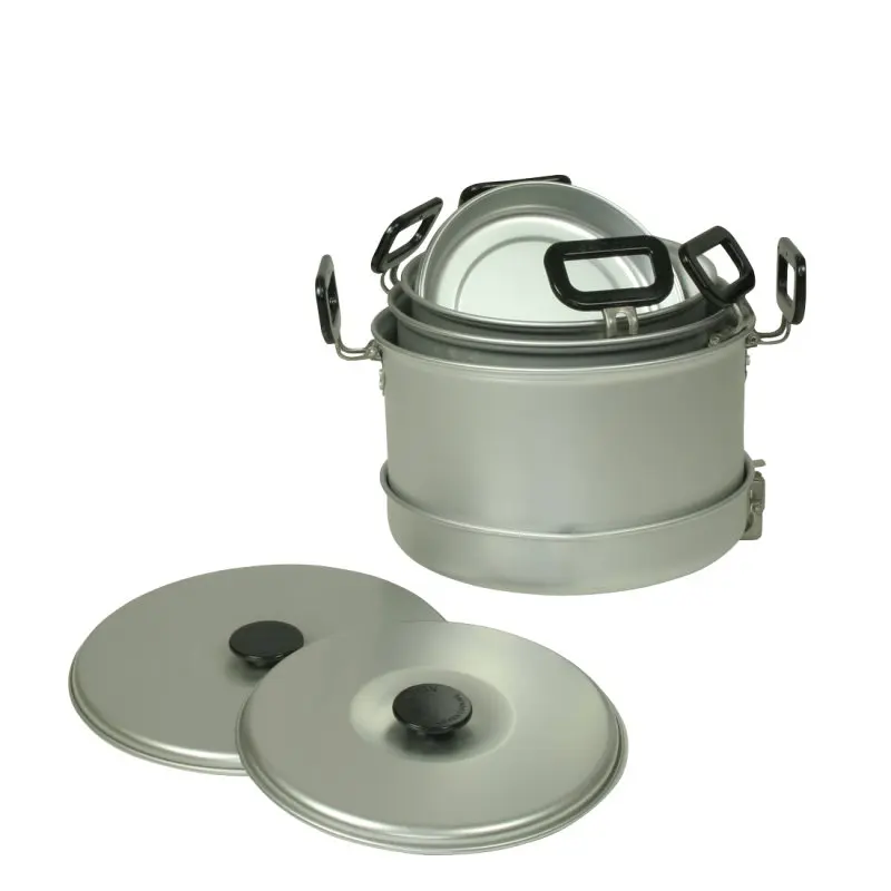 10T Woodman V Camping Kochset aus Aluminium, 12-teilig für 4-5 Personen, bestehend aus stapelbaren Töpfen, Pfannen, Deckeln und Tellern mit schwarzen Klappgriffen, ideal für Outdoor und Camping.