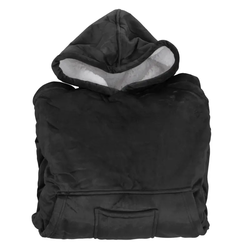 yourGEAR Davos Sherpa Hoodie Decke in Schwarz, gefaltet, mit großer Kapuze, außen glattes Velours, innen weißes, flauschiges Sherpa-Futter, vorne sichtbare Tasche, unisex, XXXL Format.