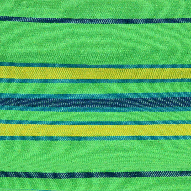 Tela de la hamaca 10T Devellin XL de algodón, con diseño de rayas horizontales en verde, azul y amarillo, textura gruesa y colores vivos, ideal para jardín, camping o terraza.
