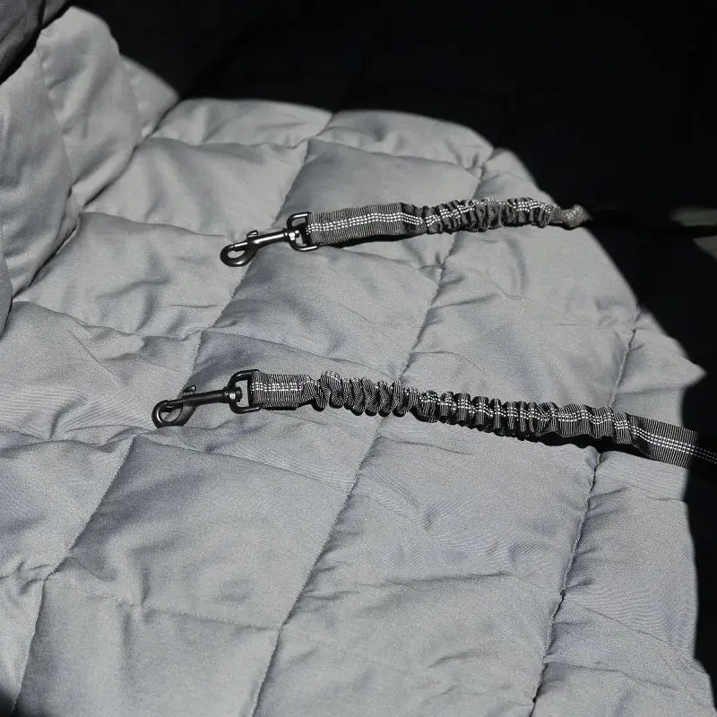 2nd Chance - your GEAR Rapallo - Hunde Schondecke für Auto Rücksitzbank mit 2 Einstiegen, robust, weich, waschbar (71369)