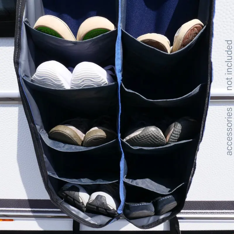 Organizer da appendere your GEAR Caravan Shoe, 140 x 45 cm, con 10 scomparti per scarpe o oggetti, fissato a un camper. Realizzato in tessuto resistente, ideale per campeggio e caravan. Scarpe non incluse.