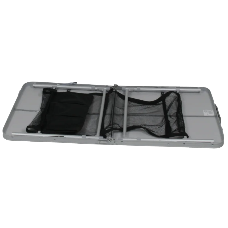 Table de camping pliable 10T pour 4 personnes, en aluminium, avec tabourets intégrés, replié en forme de valise compacte avec poignée, structure légère et rangement en filet visible à l’intérieur.