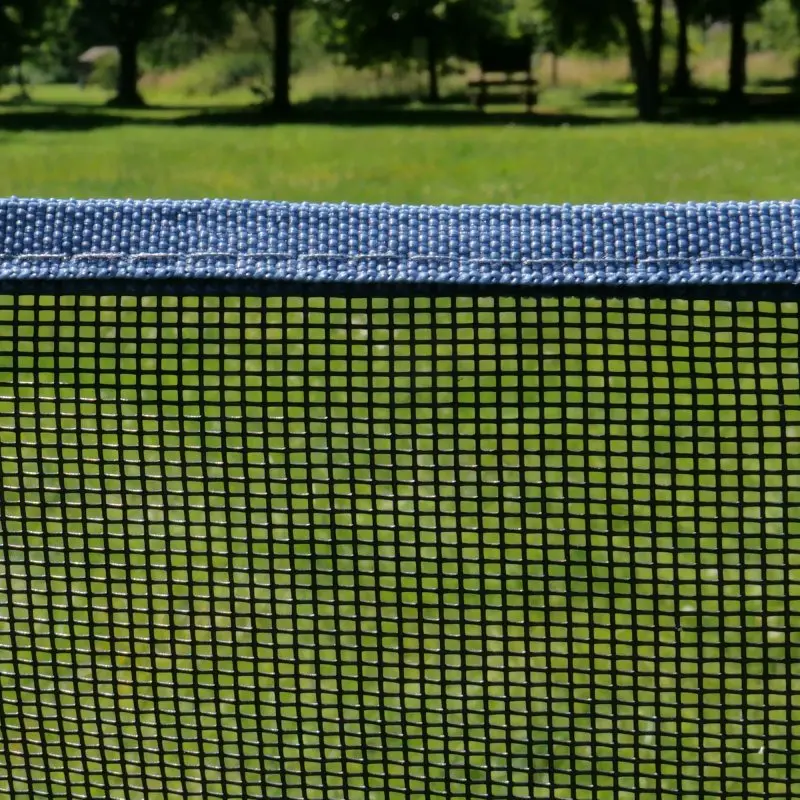Mobiler Hundezaun your GEAR Larino, 90 cm hoch, mit stabilem, feinmaschigem Netzgewebe und verstärktem Rand; ideal als flexibler, unendlich erweiterbarer Outdoor-Freigehege für Camping und Garten.