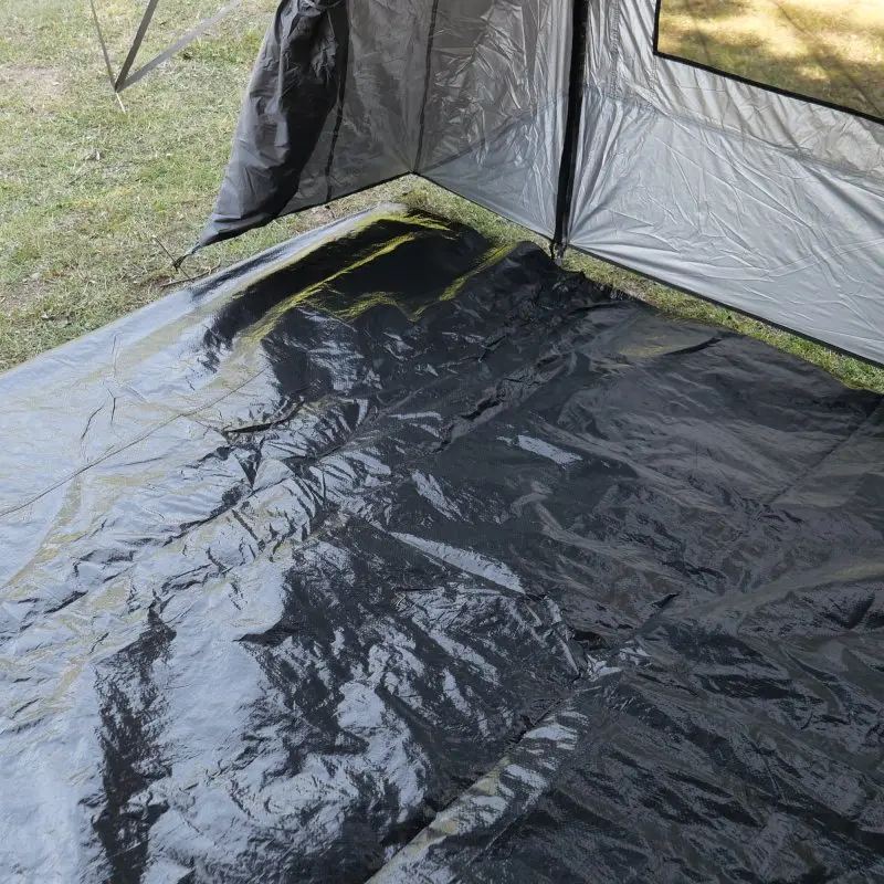 Zubehörset yourGEAR Panarea 320: schwarze, robuste Zeltbodenplane und Vorderwand aus 150D Oxford Polyester mit Fenster und Tür, per Reißverschluss am Busvorzelt befestigt, ideal für Camping mit Van oder Mini Camper.