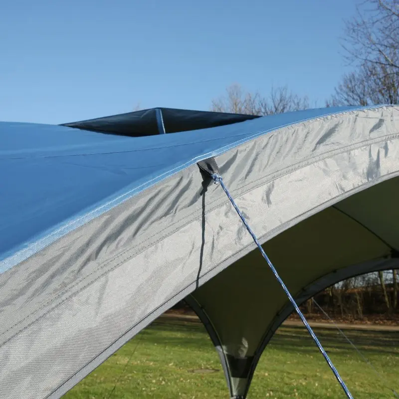 Détail du pavillon your GEAR Bergamo 430, tissu Oxford 210D gris et bleu, structure en acier, corde de fixation, protection UV 50+ et imperméable, idéal pour jardin, bus ou camping-car.