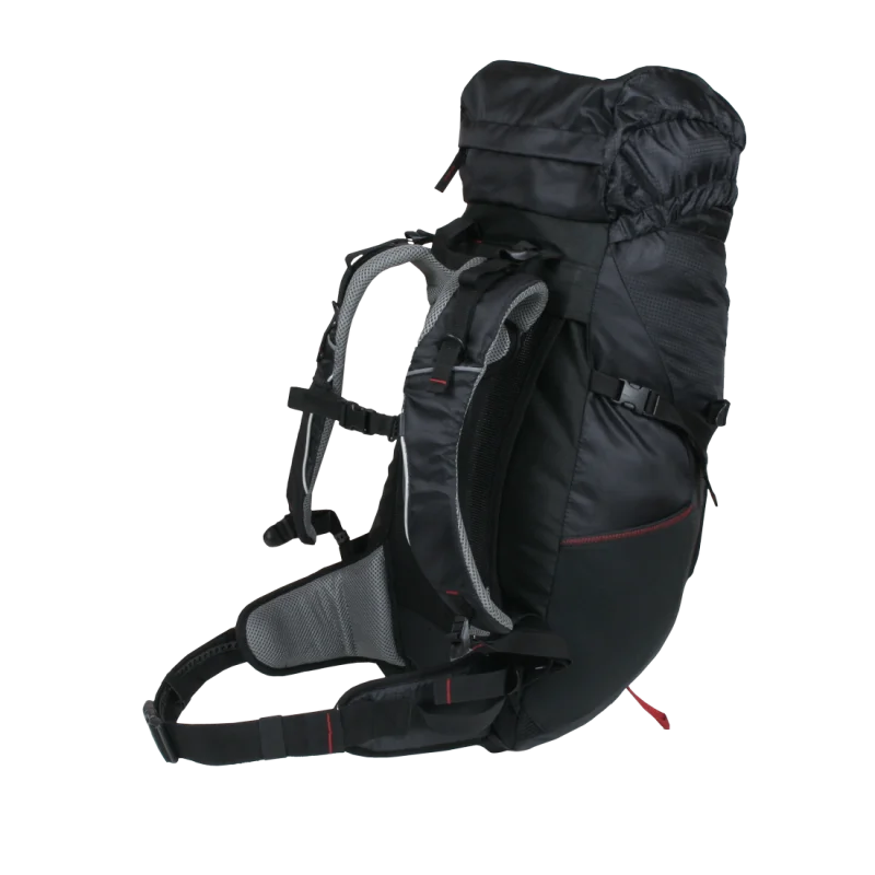 Mochila 10T Towa 30L negra para senderismo, con sistema de ventilación en la espalda, correas ajustables, cinturón lumbar acolchado y bolsillos laterales, ideal para trekking y actividades al aire libre.