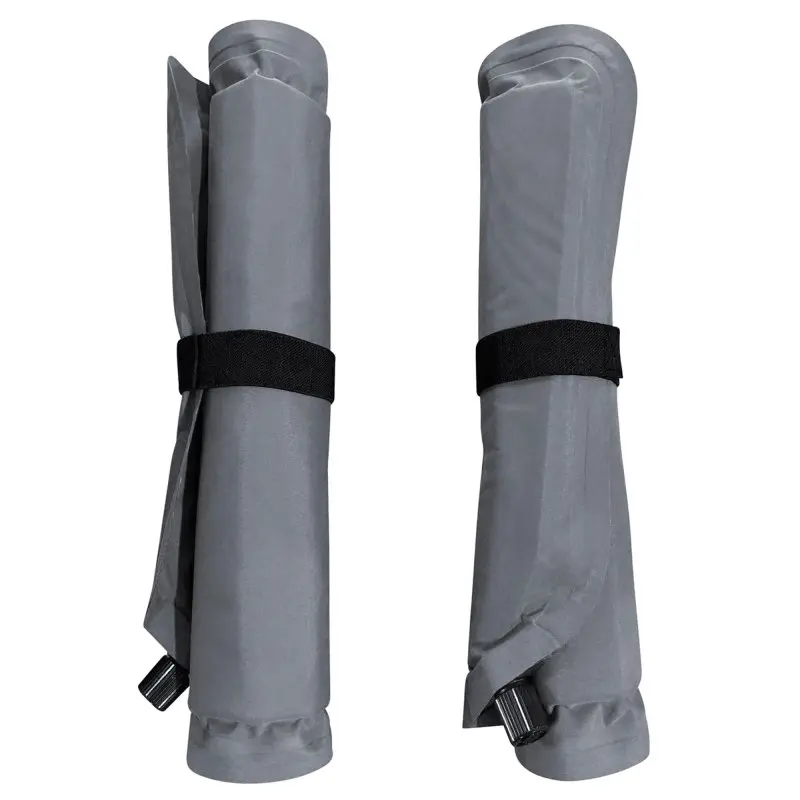 Dos cojines térmicos yourGEAR autoinflables, enrollados y sujetos con correas negras; color gris, tamaño compacto ideal para viajes, camping o uso como asiento aislante portátil.